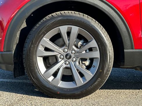 Certified 2022 Ford Explorer XLT w/ Equipment Group 202A image 29