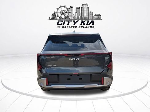 New 2027 Kia Seltos S FWD image 6