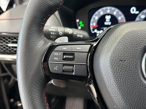 Certified 2025 Acura ADX A-Spec image 17