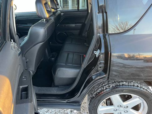 Used 2009 Jeep Compass Limited w/ Sun/Sound Group image 22