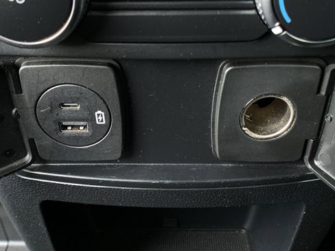 Used 2020 Ford Explorer XLT w/ Class III Trailer Tow Package image 24