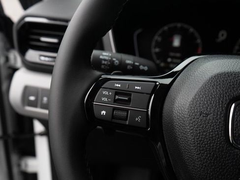 New 2025 Honda Pilot EX-L image 21