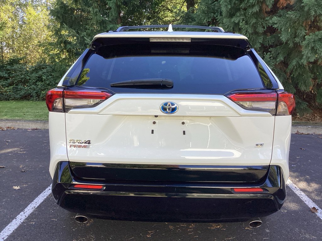 Used 2021 Toyota RAV4 SE w/ Weather & Moonroof Package AWD/4WD image 23