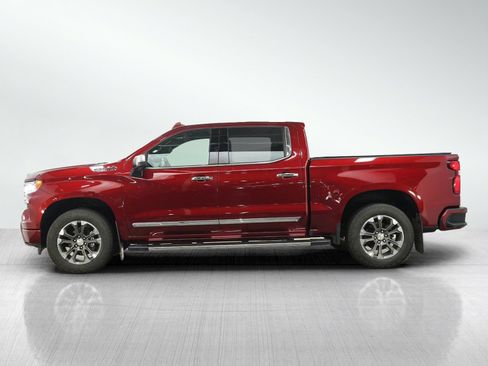 Used 2023 Chevrolet Silverado 1500 High Country w/ Z71 Off-Road Package AWD/4WD image 3