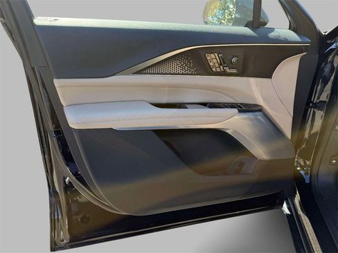 New 2026 Cadillac Lyriq V image 14