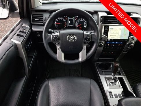 Used 2021 Toyota 4Runner Limited AWD/4WD image 11