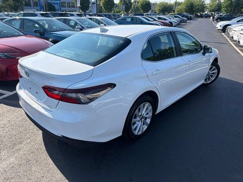Used 2023 Toyota Camry LE AWD/4WD image 5