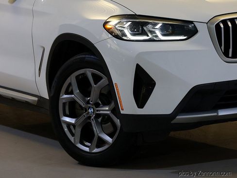 Used 2024 BMW X3 xDrive30i w/ Convenience Package AWD/4WD image 3