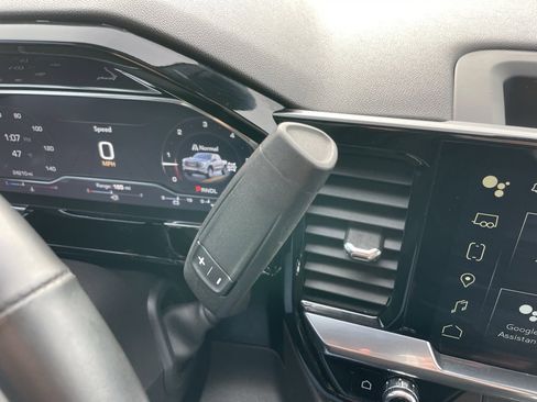 Used 2024 GMC Sierra 1500 Elevation image 14