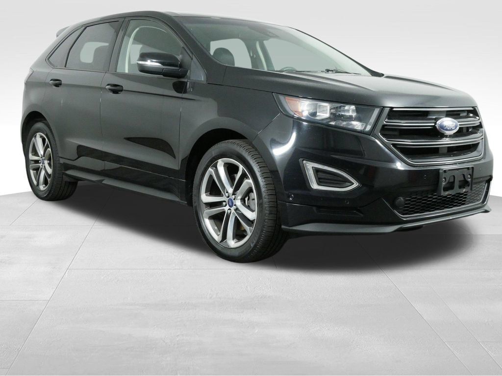 Used 2018 Ford Edge Sport w/ Equipment Group 401A AWD/4WD image 2