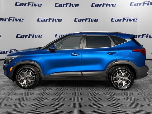 Used 2021 Kia Seltos EX AWD/4WD image 2