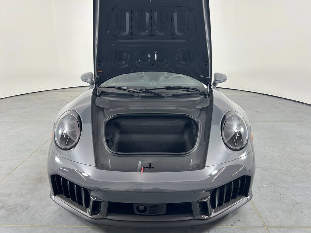 Used 2026 Porsche 911 Carrera GTS RWD image 29