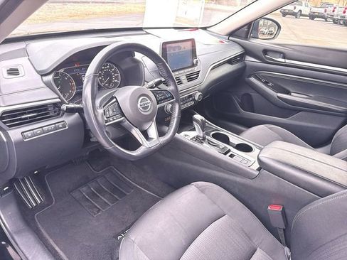 Used 2020 Nissan Altima 2.5 SV image 10