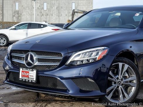Used 2019 Mercedes-Benz C 300 4MATIC Sedan image 3