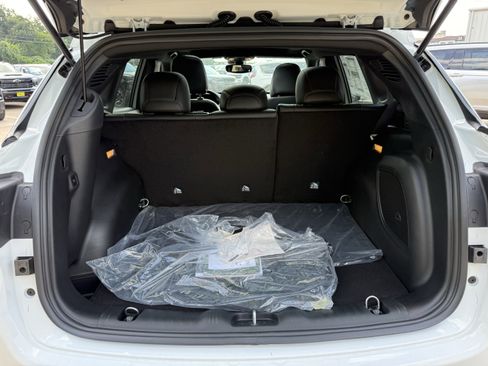 New 2025 Jeep Compass Latitude w/ Sun & Sound Group image 11