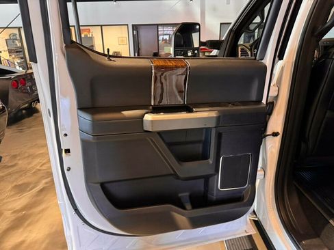 Used 2017 Ford F250 Platinum w/ Platinum Ultimate Package image 19