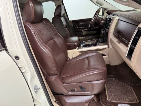 Used 2017 RAM 1500 Laramie Longhorn RWD image 29