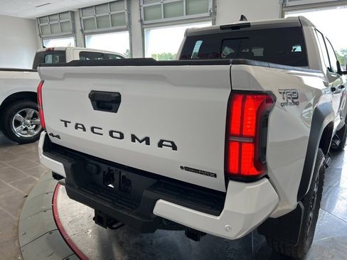 New 2025 Toyota Tacoma TRD Off-Road image 7