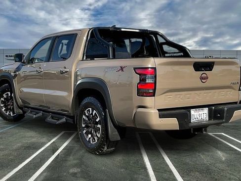 Used 2023 Nissan Frontier Pro-X w/ Pro Convenience Package RWD image 10