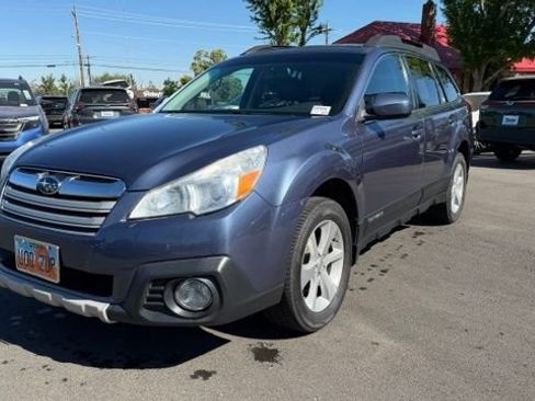 Used 2013 Subaru Outback 2.5i Limited AWD/4WD image 7