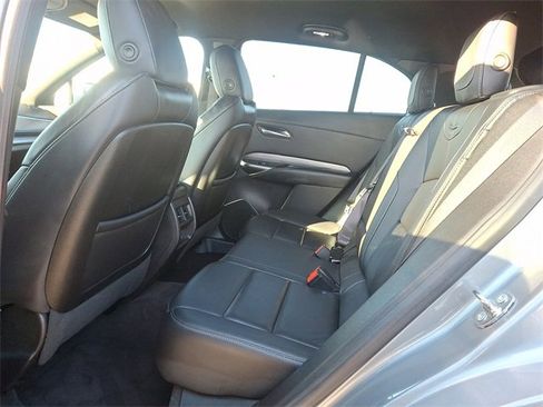 Used 2024 Cadillac XT4 Premium Luxury image 10