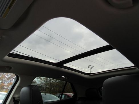 Used 2021 Buick Envision Essence w/ Sport Touring Package image 21