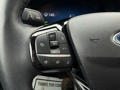 Certified 2023 Ford Escape Platinum w/ Premium Technology Package AWD/4WD image 18