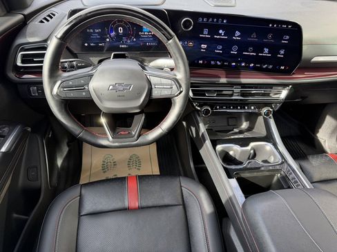 Used 2024 Chevrolet Traverse RS w/ LPO, Floor Liner Package image 17