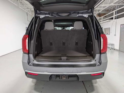Certified 2022 GMC Yukon SLT w/ SLT Premium Package AWD/4WD image 43