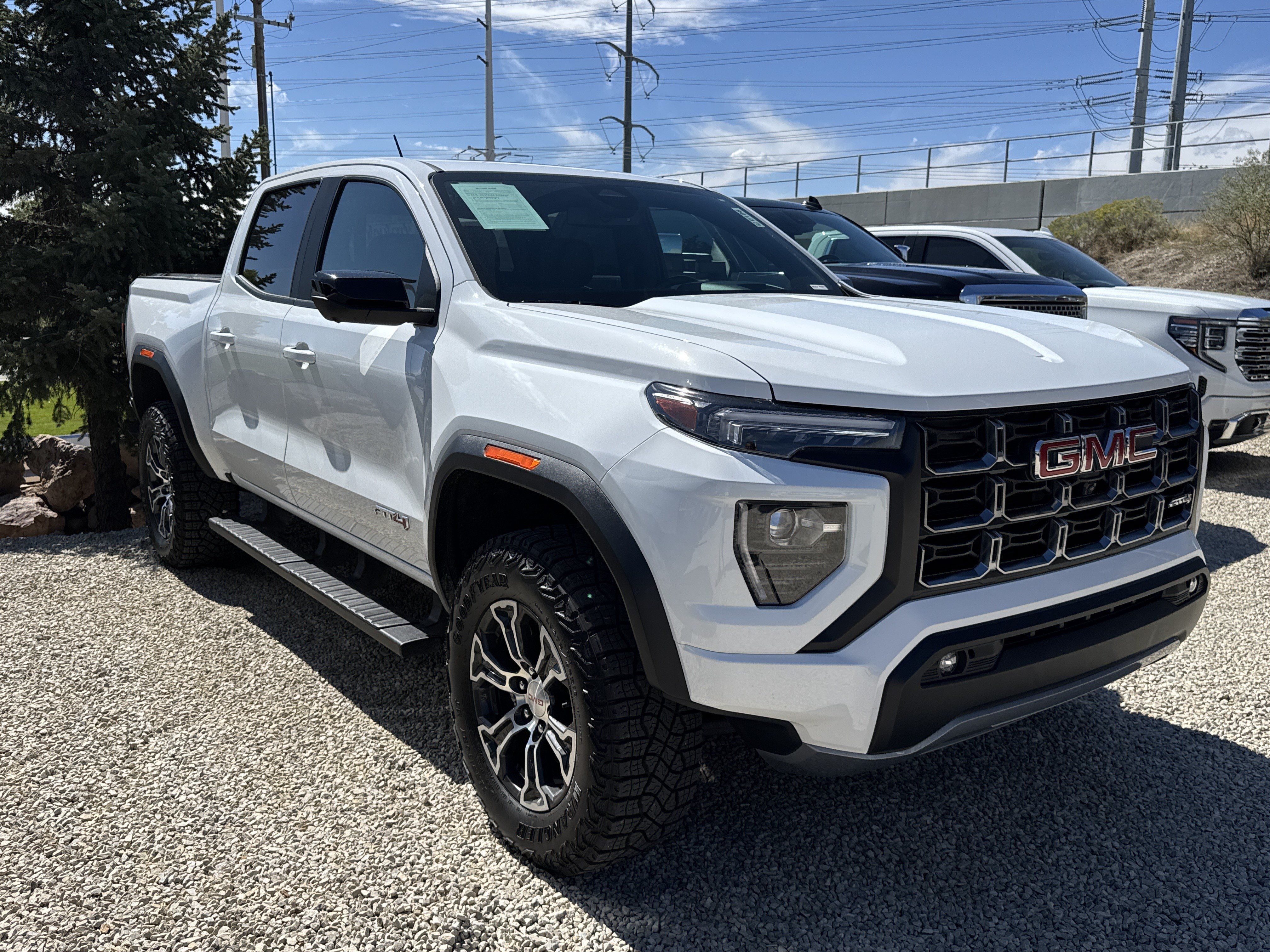 Used 2024 GMC Canyon AT4 w/ AT4 Premium Package AWD/4WD image 2
