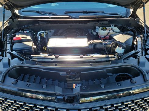 Certified 2023 Cadillac Escalade Premium Luxury w/ Performance Package image 30