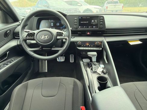 New 2026 Hyundai Elantra Sport FWD image 23