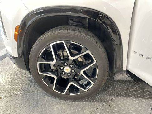 Used 2024 Chevrolet Traverse RS AWD/4WD image 10