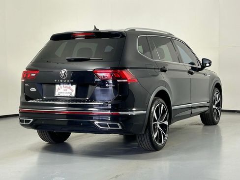 Used 2022 Volkswagen Tiguan SEL R-Line AWD/4WD image 7