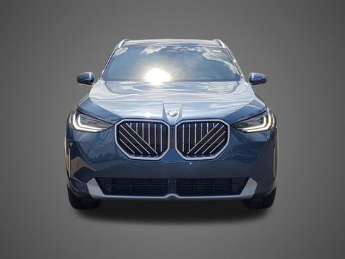 New 2026 BMW X3 xDrive30i w/ Premium Package AWD/4WD image 2