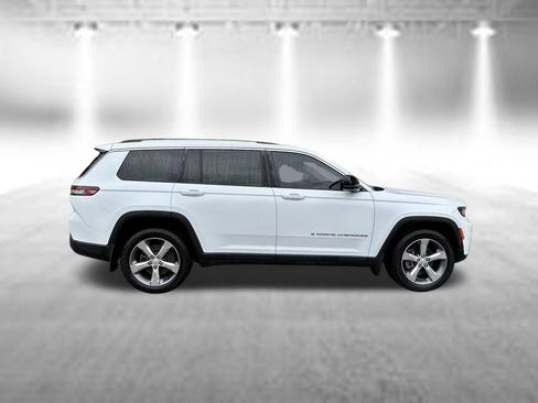 Certified 2022 Jeep Grand Cherokee L Limited RWD image 8