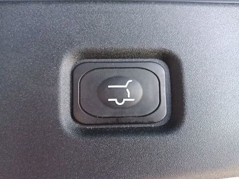 Used 2025 Ford Expedition Active image 36