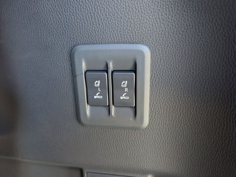 Used 2026 Lexus GX 550 w/ Accessory Package (2T) image 43