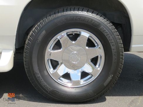 Used 2004 Cadillac Escalade EXT AWD/4WD image 20