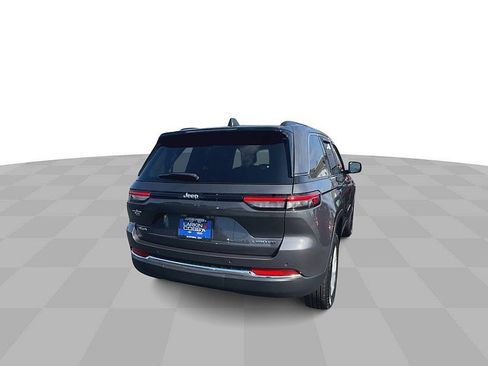 Used 2024 Jeep Grand Cherokee Limited image 3