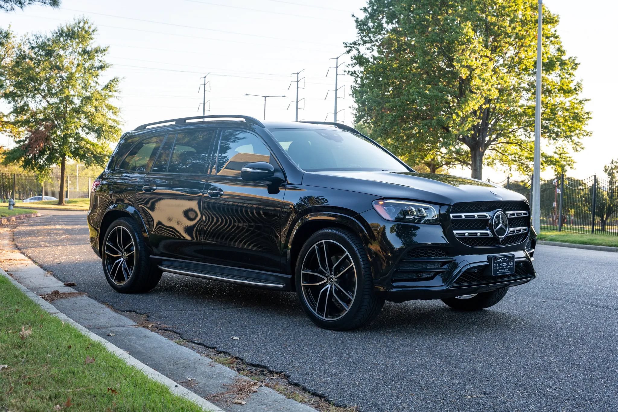 Used 2021 Mercedes-Benz GLS 580 4MATIC image 4