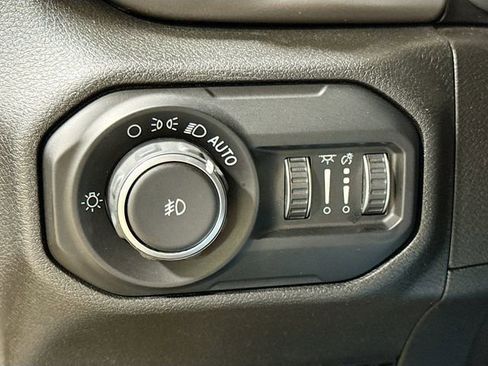 Used 2020 Jeep Wrangler Unlimited Sport S image 12