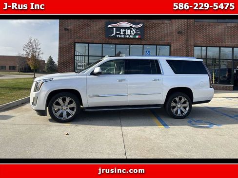 Used 2016 Cadillac Escalade ESV Luxury image 1