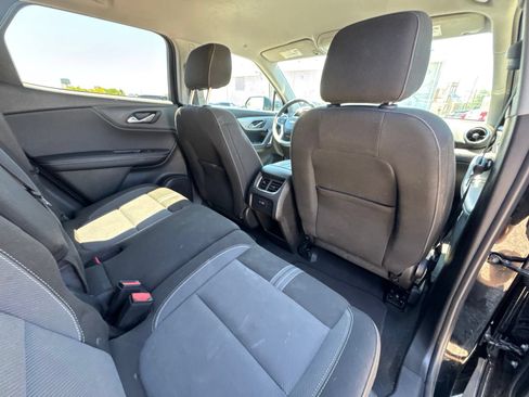Used 2025 Chevrolet Blazer LT FWD image 28
