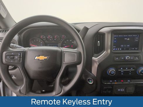 Used 2025 Chevrolet Silverado 1500 W/T w/ Trailering Package AWD/4WD image 21