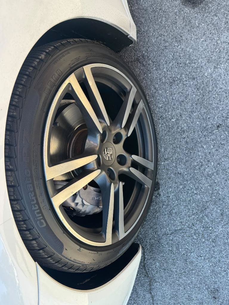 Used 2014 Porsche Panamera 4 AWD/4WD image 10