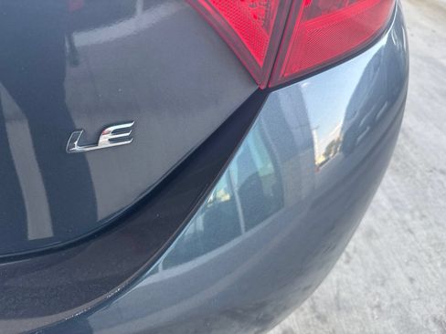 Used 2019 Toyota Corolla LE FWD image 13