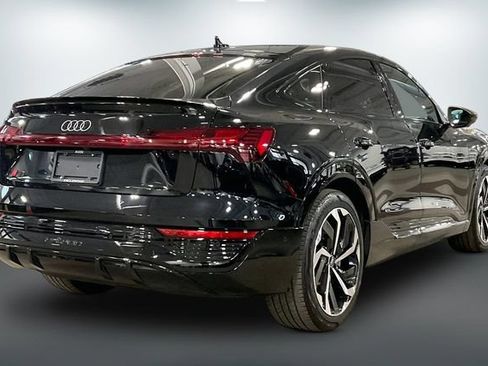 Used 2024 Audi Q8 e-tron Premium Plus w/ Premium Plus Package AWD/4WD image 13