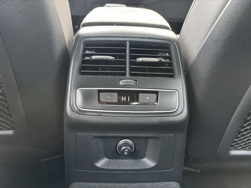 Used 2021 Audi A4 2.0T Premium w/ Convenience Package image 35