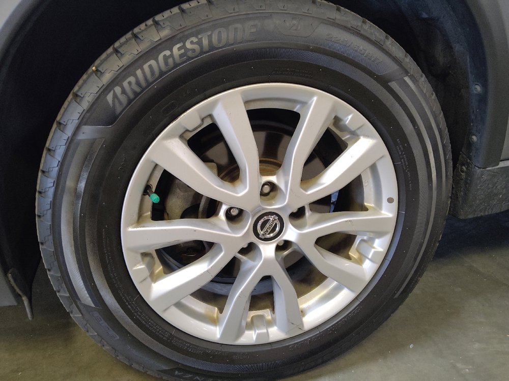Used 2020 Nissan Rogue SV AWD/4WD image 31